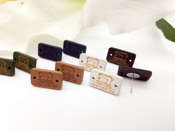 Uniform Hand Crafted Knopf Ohrstecker Button